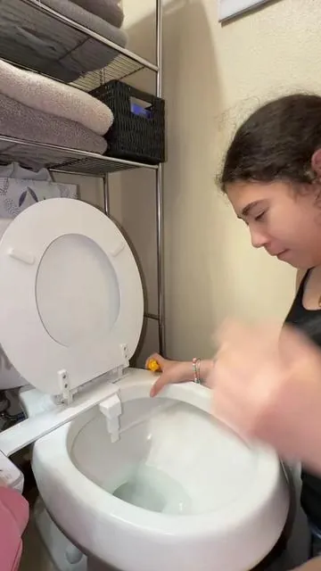 Con este bidet inteligente ya no tengo que gastar tanto en toallitas húmedas. Un éxito 🤩🚽🚿🚻 #smartbidet #tiktokshop 