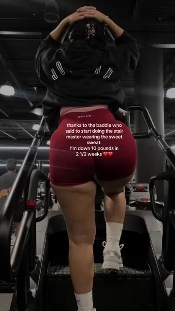 Lock tf in summer is around the corner, get yours while it’s on sale  #sweetsweat #gymmotivation #positivity #workout #dealforyoudays 