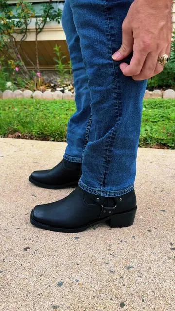 Te dejo el enlace en el carrito naranja para que puedas adquirir estas botas súper bonitas y cómodas para hombre en el color que prefieras.  #fyp #paratii #boots #bootsformen #botasvaqueras 