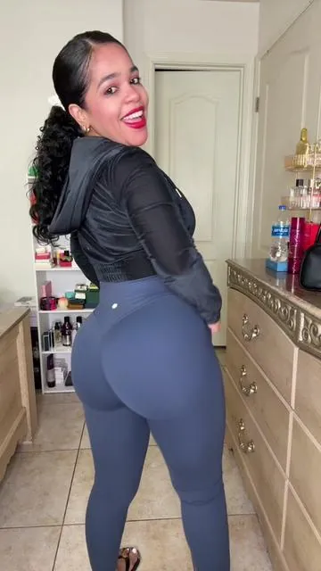 REALZA TUS CURVAS, Y MOLDEA Y REALZA EL GLÚTEO , DISIMULA LA CELULITIS🥰 IDEAL PARA TUS USO DIARIO O IR AL GYM🥰 SÚPER CÓMODO🌺 #leggings #leggingsoutfit #leggingsgym #legging #dealsforyoudays 