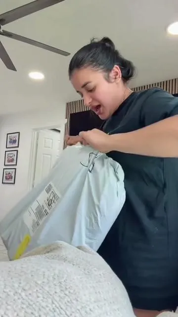 Mochila #crocs para sus hijas en mi vitrina de TikTok 🙌🙌🥰🥰🥰 #jennyclaros #hondureñosenusa🇭🇳🇺🇸 #parati 