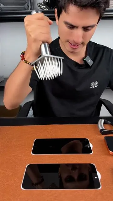 Lo que tu pantalla necesita no es solo protección💥, sino también una experiencia táctil avanzada y fluida.#tiktokshop #iphone #fyp #Transformersprotectivefilm 