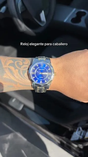 Algo bien este relojito 😮‍💨 #parati #tiktokshop #reloj 