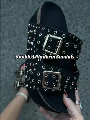 I recommended going up .5 in size but these are so freakin gorgeous 😮‍💨🖤 #studded #sandals #platformsandals #altgirl #darkaesthetic 