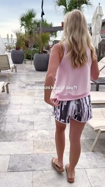 This tankini set can double as an athletic set 🤌🏼🤩 Perfect for amusement parks, splash pads, port days, river days 🌊🏰🛳️🎢⛱️ @Aidonger #tankini #swimsuit #dealsforyoudays #summerwins 
