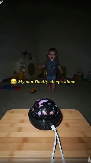 My son finally sleeps alone#Onefirenightlightforkids#SoothingLight#BedtimeRoutine#nightlightprojector#kidsgifts