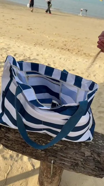 Literally ordering this bag for my trip to the beach!!!#beach #totebag #whatsinmybag #beachvibes #dealsforyoudays 