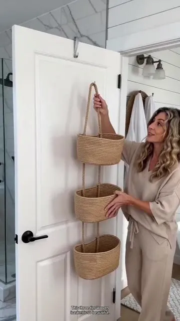 #overthedoororganizer  #storagebasket  #homeorganization #homedecor #tiktokmademebuyit 