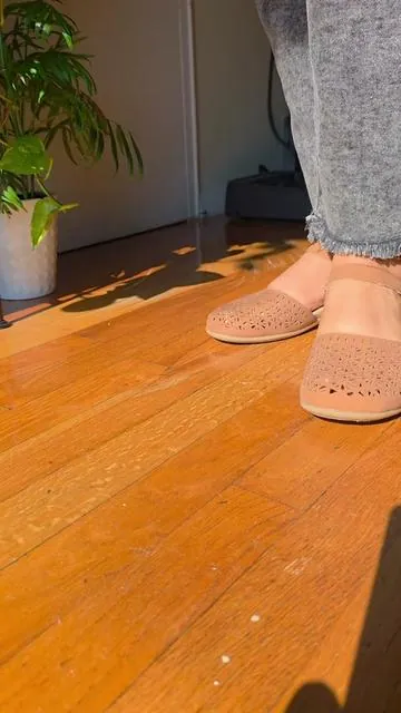 #womenshoes  #orthopedicshoes  #comfortshoes  #flats #DealsForYouDays 