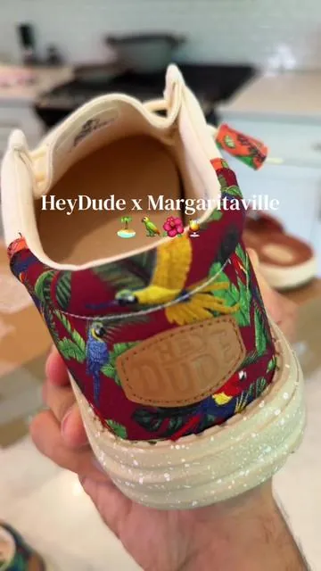 Heydude colab with Margaritaville #heydudemargaritaville #heydudeshoes #tropicalvibes #summershoes #dealsforyoudays 