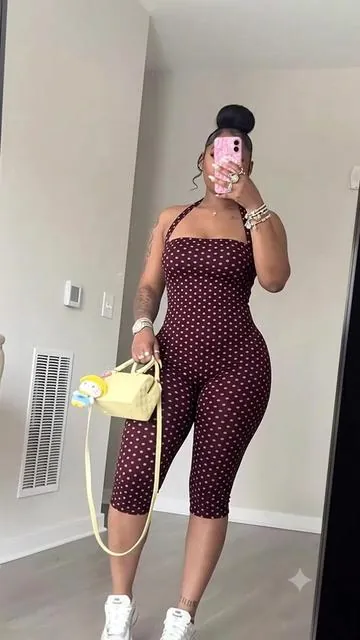 It’s so cute & only $4 rn ladies !!! 😻💫 #fyp #outfitinspo #polkadotjumpsuit #ootd #brunchoutfit 