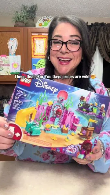 LEGO fans, you're going to want to see this 👀 @Bullseye Deals #lego #SummerVibes #dealsforyoudays #tiktokshopcreatorpicks #laurensshoppicks 