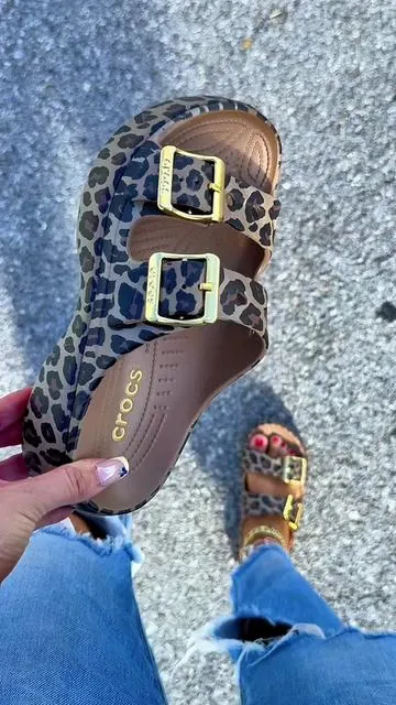 Crocs leopard Saturday sandals are here! #crocs #crocssandals #crocsleopard @Crocs 