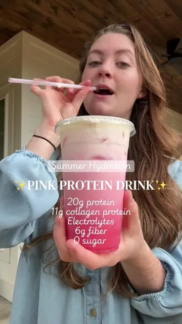 I wish I could give you a sip of this omgggg 😭✨🍦🍓 #javvy #javvyrefresher #strawberryacai #clearprotein #protein 