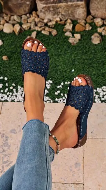 Women's Hollow Out Embroidered Flower Wedge Sandals, Bohemian Style Summer Soft Sole Rubber Anti-Slip Outdoor Slippers, New 2026 Model #slippersforwomen #classysandals #oldnavyflipflops #rhinestonesandals #summershoeswomen #summerwedges #designersandals #widefootsandals #blackstuddedflipflops #slingbacksandals