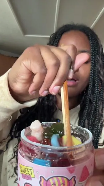 #candeeze #gummycandy #tastetest #candyreview #tiktokshopmademebuyit 