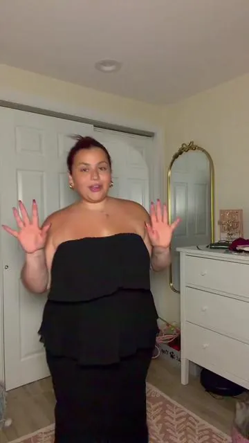The sexiest curvy friendly formal dress !! 