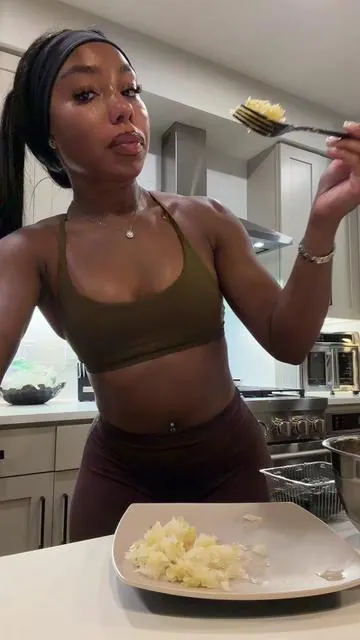 Skinny girl snack diaries: PT 1 with @trueseamoss 💖💋 #guthealth #healthyfood #healthysnacks 