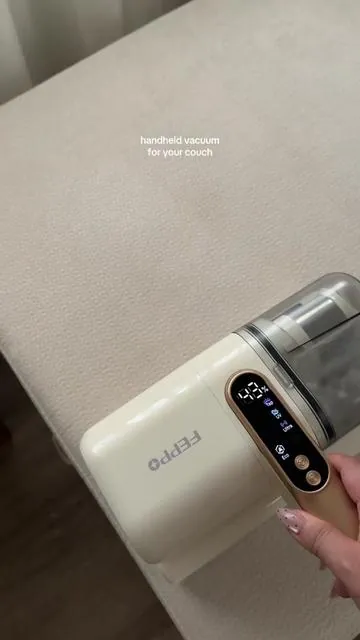 Cordless Handeld Mattress Vacuum Cleaner 🤍 #mattressvacuum #handheldvacuum #cordlessvacuum #cleaningtok #cleanhome 
