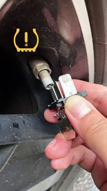 Herramienta de reaprendizaje TPMS para GM.#tpms #tpmssensor #tpmsprogramming #TikTokMadeMeBuyIt #blackfridaydeals 