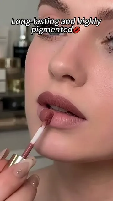 You get 12 lipsticks for the price of one, plus lip balm for an ultra gorgeous double-layer look❤️#lip #tiktokshop #kiss #eyes #shower 