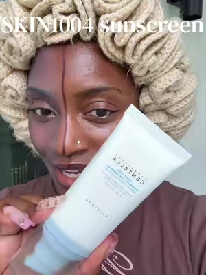 Nobody wants to look like a ghost at the beach this summer 😅❌✨☀️ #DealsForYouDays #Summervibes #tiktokshopcreatorpicks #kbeautycollective #sunscreen 