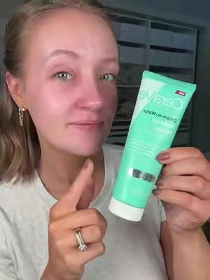 this makeup melter is actually insane 🫢👀 didn’t expect to be able to remove all of my makeup (even waterproof mascara) with no water @CeraVe #ceravepartner #ceravesummer #ceravetiktokshop #makeupremover #makeupremoval  