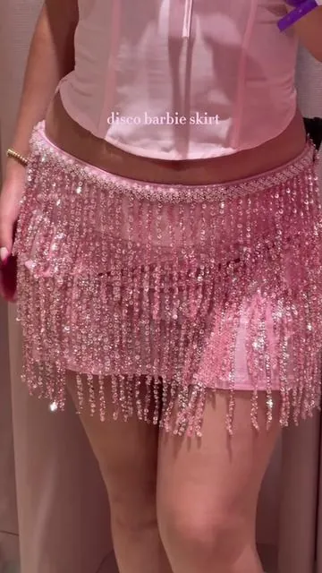the perfect summer party skirt 🪩🎀 @Edikted #edikted #barbie #pinkprincess #pinkaesthetic #dealsforyoudays 
