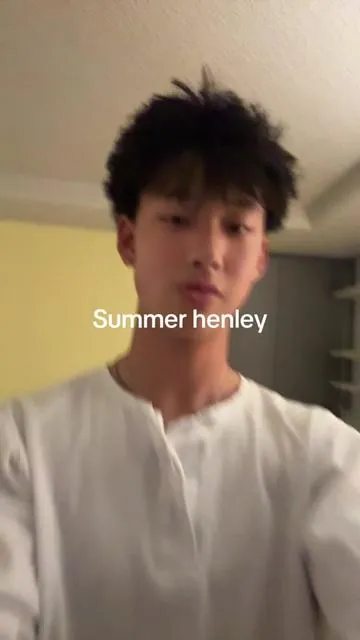 Its a henley summer fr  #summerfits #henley #chic #asian 