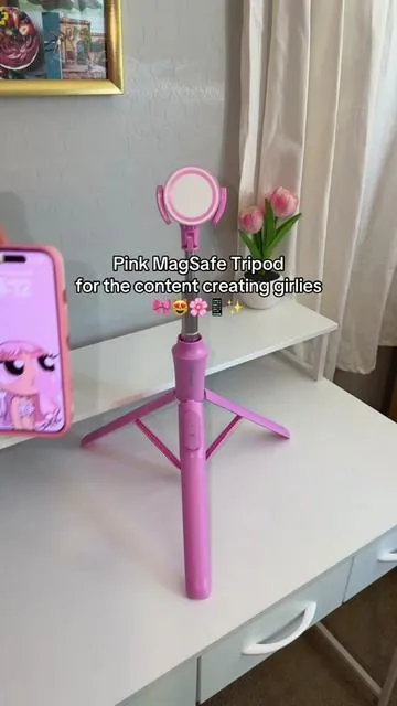 The easiest tripod to use for content creators 🤩🎀 #tripod #pink #magsafe  #contentcreatormusthaves  #dealsforyoudays 