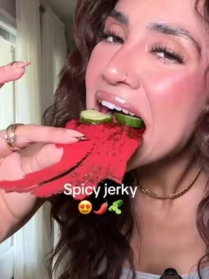 Mmm 😍🌶️🥒🥵 #fuego #beefjerky #carneseca #summerwins #dealsforyoudays 