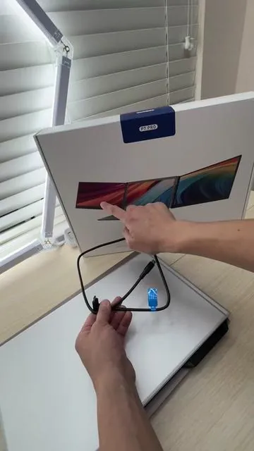 Cevaton Dual Screen Extender!  https://www.tiktok.com/t/ZP9jS5C9pACpv-PnnIf/ (Affiliate Link) @Cevaton 