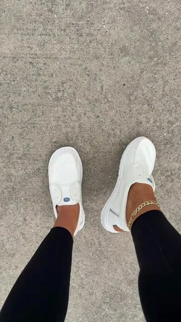 Replying to @Reyne 🌸 HeyDude Wendy Cru Shoes @HeyDude  #heydudeshoes #shoesforwomen #tiktokshopcreatorpicks 