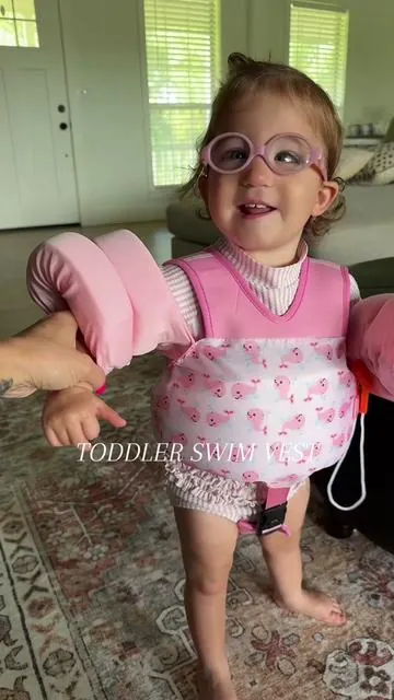 Toddler swim vest #toddlersoftiktok #toddlermom #tiktokshopcreatorpicks #toddlerswim #kidsswimwear 