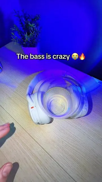 The Skullcandy crusher evos bass is insane for the price 🙏😭🔥 #tiktokshopcreatorpicks #dealsforyoudays #tiktokshopfathersday #skullcandy #summerwins 