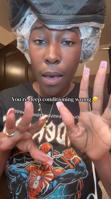 Thirsty low porosity hair like mine THRIVES with HEATED treatments & this cap is the Cherry on top #deepconditioning #deepconditioningcap #dryhairtreatment #naturalhaircare 