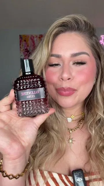 Se parece al famoso, pero cuesta menos de $15 #valentine #perfumetiktok #spray