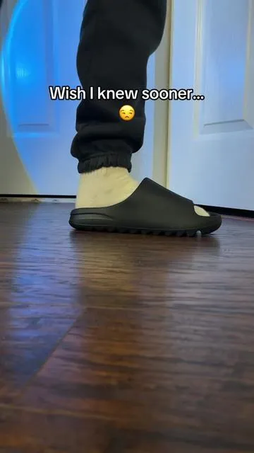 It’s recommended to go up a size #dealsforyoudays #yeezyslides #slides #shoes #yzyslides 
