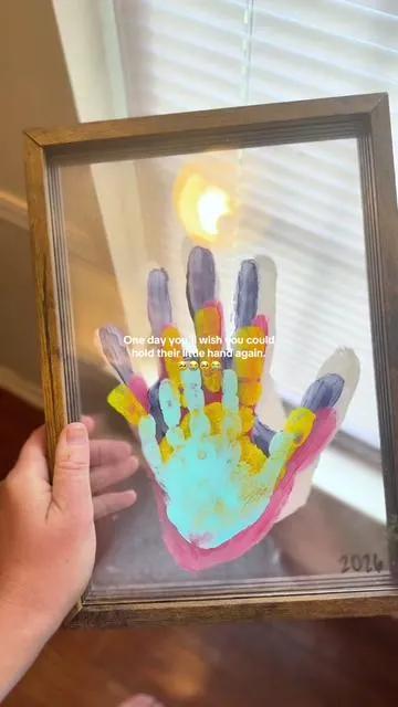 ❤️ You’ll never regret making this… but you might regret waiting. #handprintframe #momsoftiktok #keepsake #parenting #fathersdaygift  