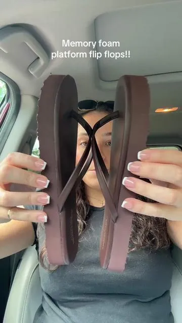 They run true to size but sizes are selling fast 🏃‍♀️#DealsForYouDays #SummerWins #flipflops #projectcloud 