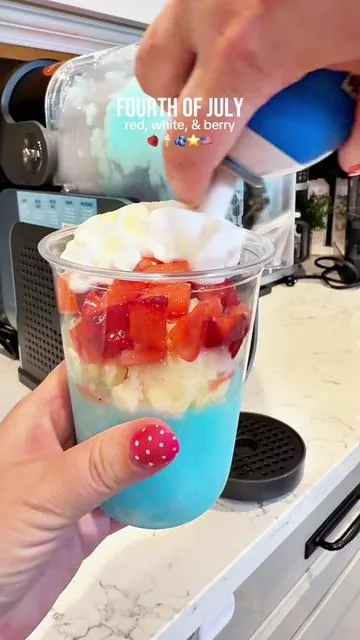Ninja Slushi is for the moms this summer 🙌🏻 don’t forget to claim that coupon! #dealsforyoudays #ninjaslushi #slushymaker #slushymachine #summerwins 