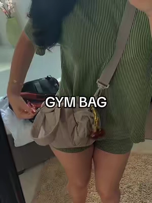 sooo comfy and perfect size #dealsforyoudays #reikigymbag #bagsmart #bagsmarttravel #bagsmartgymbag 