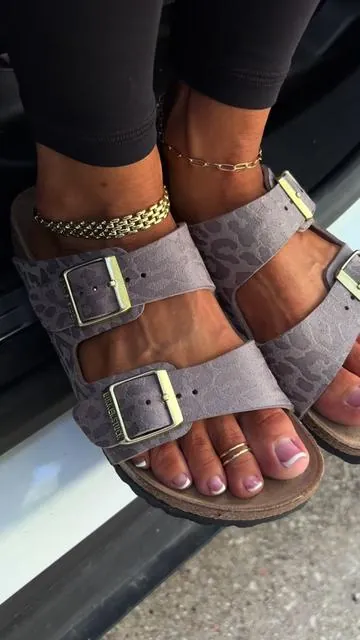 Anything leopard print is immediate add to cart👌🏼 @HSN, Inc #birkenstocks #leopardprint #birks #comfortablesandals #dealsforyoudays 
