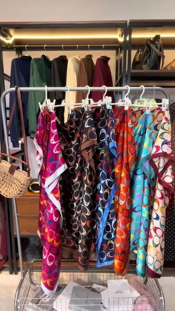 #summervibes #fashiontiktok #momodress 
