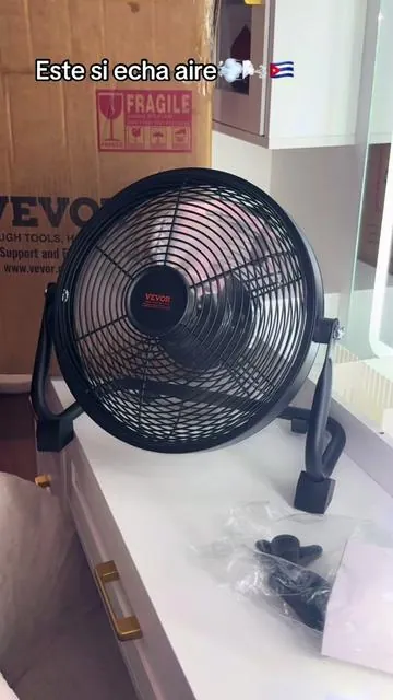 ENVÍO GRATIS 🚨🚨🚨🚨🚨 【Regalo para el Día del Padre】 Ventilador portátil VEVOR de 10 pulgadas a batería, rotación manual ajustable de 360 ​​grados, ventilador de alta velocidad para camping con estructura metálica y motor de cobre sin escobillas, recargable (ideal para pesca y picnics). @VEVOR Store #dealsforyoudays #sumervibes #fatherdaygift #summerwins #ventilador 