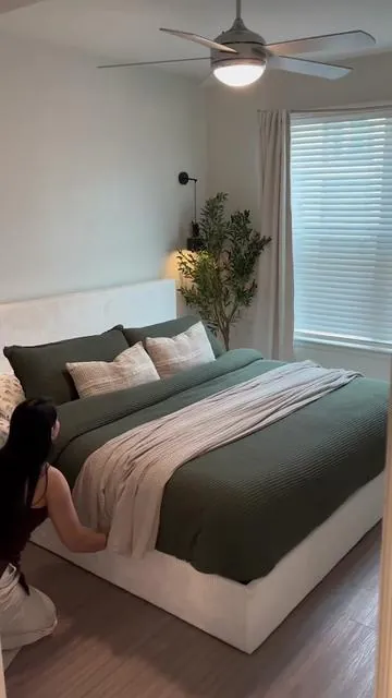 Amo la elegancia que le dio a mi habitación, este mes tienen ofertas increíbles por si te gustó te dejo el link aquí 🔗☁️✨ #dealsforyoudays #summerwins #bedframe #bed #platformbed @SHA CERLIN 