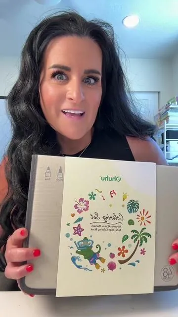 Just in time for Summer! ☀️ #ohuhu #ohuhumarkers #coloring #coloringbook 