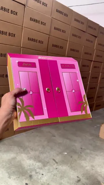 It’s a Barbie summer ☀️#dealsforyoudays #barbie #barbiemakeup #creatorsearchinsights 