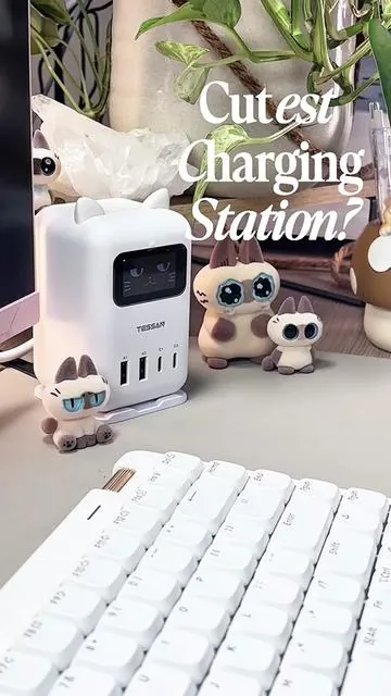 How cuuute tho 🐱 Also comes in black 🐈‍⬛ @Tessan Shop US created a really cute and useful product with this. I’ve been using it mostly to charge my Apple Watch, iPhone , iPad and it’s been great!  . . . . . . . . . . #dealsforyoudays #ticktockshopcreatorpicks #summervibes #fathersdaygift #fastcharger . . . . . . . . . Cute charger, cat charger, cat setup, white setup, cozy tech, cute finds, tik tok finds 