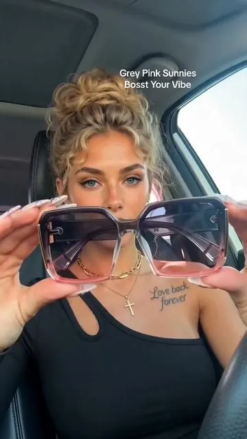 #sunglasses #womenfashion #summervibe #fashion #design #giftforher 